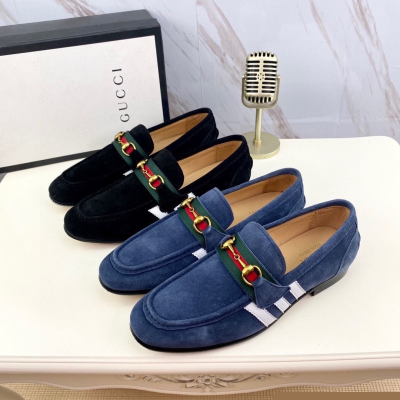 G*u*i leather shoes